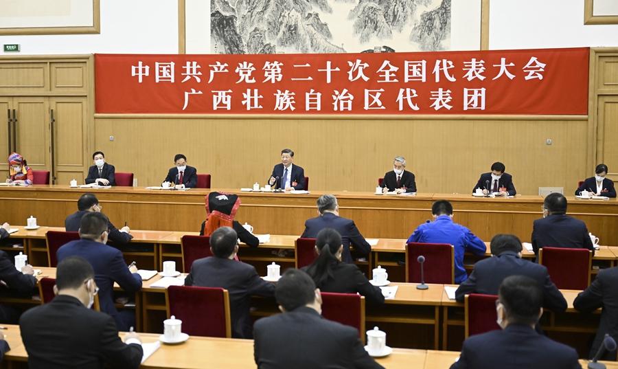 10月17日，習近平同志參加黨的二十大廣西代表團討論。